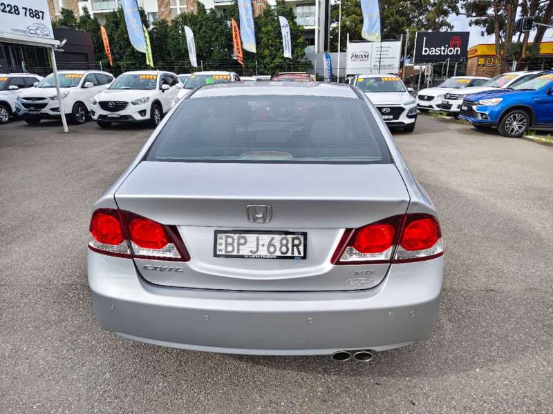 2010 HONDA CIVIC VTi, Limited Edition, auto, low kilometers, $ 7999 Great 1st car.