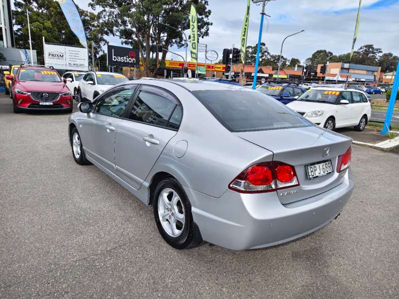 2010 HONDA CIVIC VTi, Limited Edition, auto, low kilometers, $ 7999 Great 1st car.