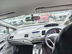 2010 HONDA CIVIC VTi, Limited Edition, auto, low kilometers, $ 7999 Great 1st car.