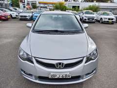 2010 HONDA CIVIC VTi, Limited Edition, auto, low kilometers, $ 7999 Great 1st car.