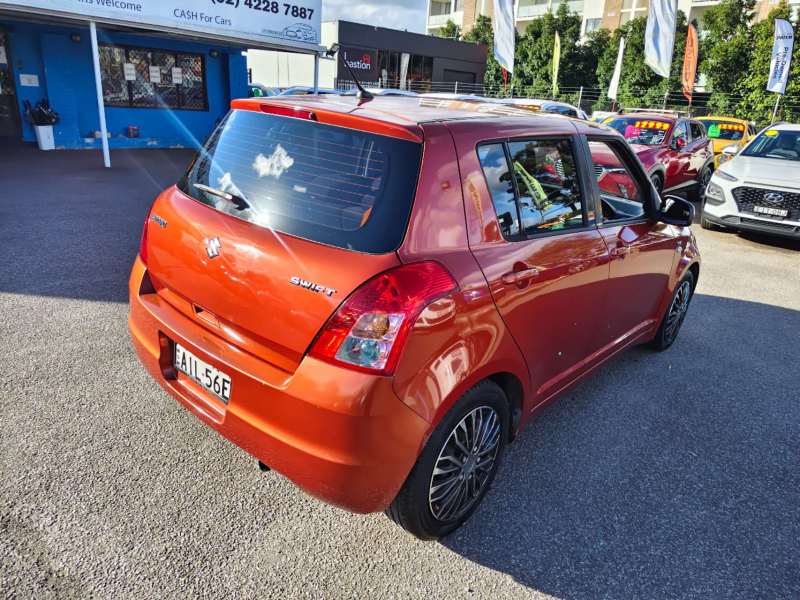 2008 SUZUKI SWIFT -auto, $ 4500 Cheap reliable 1st car.