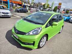 2013 HONDA JAZZ VIBE-S, auto, Top of the range, sporty looking, $ 8999 Great 1st car.