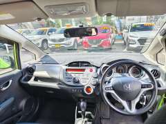 2013 HONDA JAZZ VIBE-S, auto, Top of the range, sporty looking, $ 8999 Great 1st car.