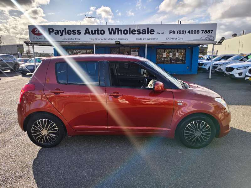 2008 SUZUKI SWIFT -auto, $ 4500 Cheap reliable 1st car.