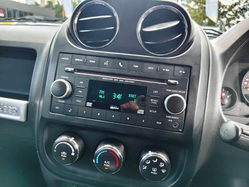 2013 JEEP COMPASS SPORT , auto, low kilometers, $ 6999 Great 1st car.