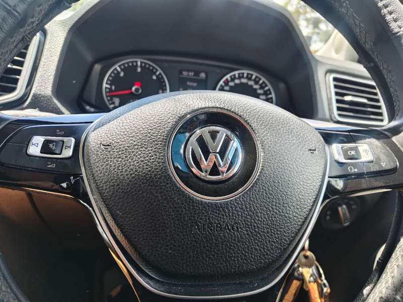 2017 VOLKSWAGEN AMAROK V6 TDI 550 HIGHLINE, well maintained, $ 22999 Ready for work.