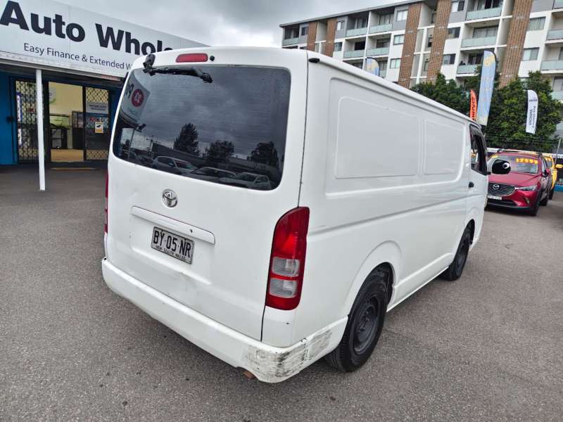 2010 TOYOTA HIACE LWB, auto, $ 11999 Cheap Van , Ready for work.