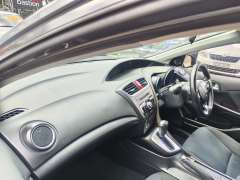 2015 HONDA CIVIC VTi-S auto, low kilometers, $ 11999 Great 1st car.