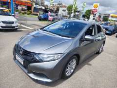 2015 HONDA CIVIC VTi-S auto, low kilometers, $ 11999 Great 1st car.