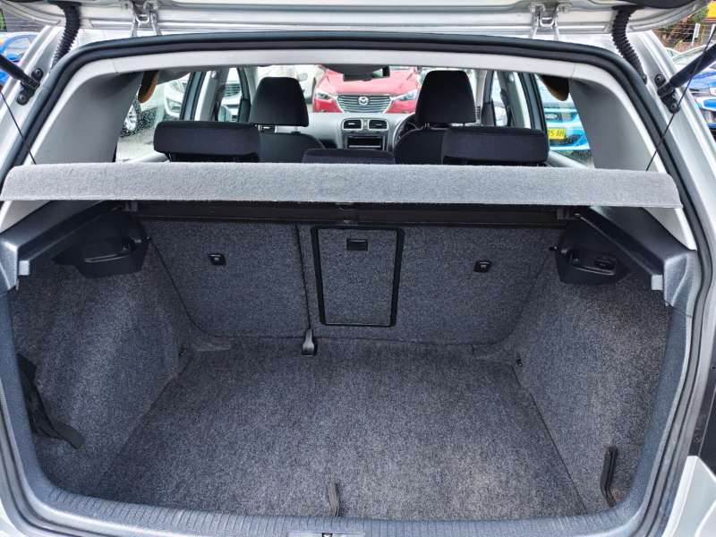 2012 VOLKSWAGEN GOLF 118 TSI COMFORTLINE, auto, only 66895km! $ 8999 Cheap reliable 1st car.