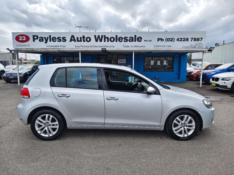 2012 VOLKSWAGEN GOLF 118 TSI COMFORTLINE, auto, only 66895km! $ 8999 Cheap reliable 1st car.