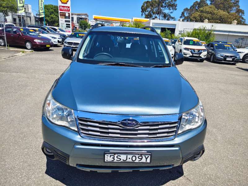 2010 SUBARU FORESTER X, auto, low kilometers, $ 7750 Cheap reliable suv.