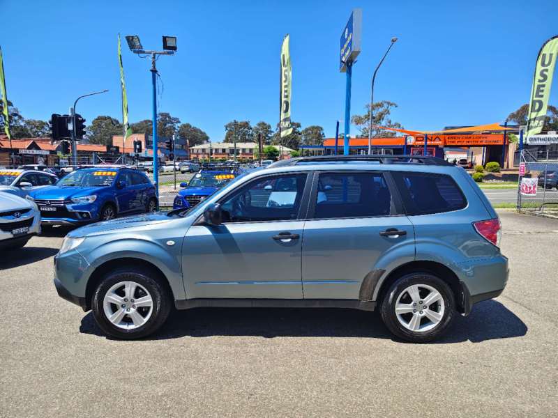 2010 SUBARU FORESTER X, auto, low kilometers, $ 7750 Cheap reliable suv.