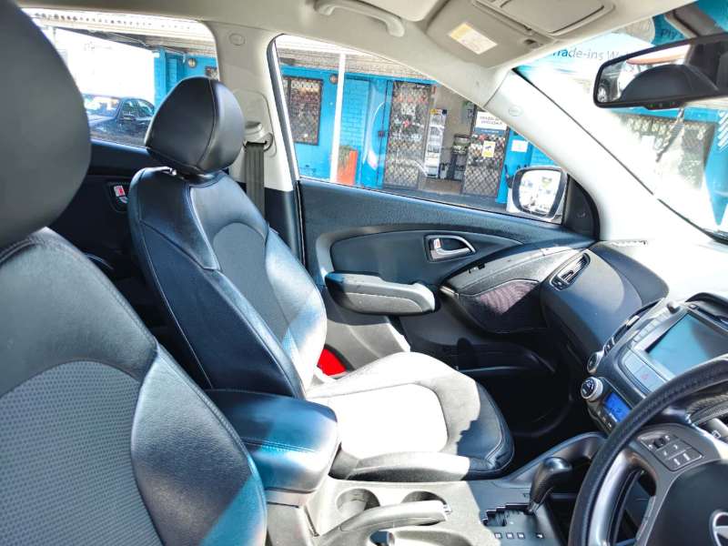 2013 HYUNDAI iX35 ELITE (AWD), well maintained, $ 7999 Great city suv.