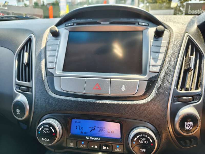 2013 HYUNDAI iX35 ELITE (AWD), well maintained, $ 7999 Great city suv.