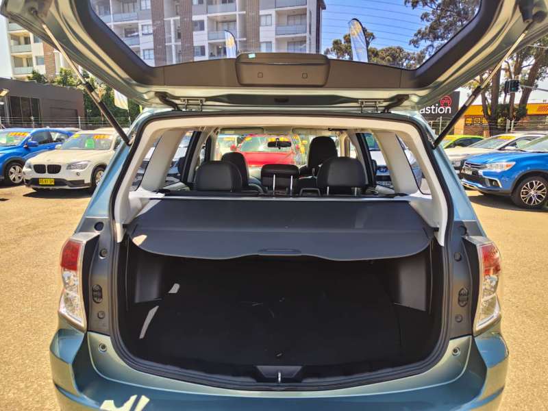 2010 SUBARU FORESTER X, auto, low kilometers, $ 7750 Cheap reliable suv.