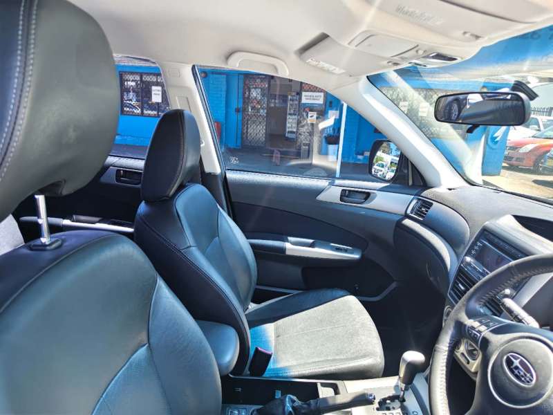2010 SUBARU FORESTER X, auto, low kilometers, $ 7750 Cheap reliable suv.