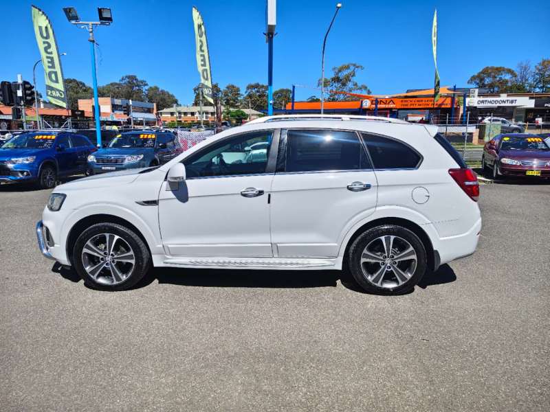 2017 HOLDEN CAPTIVA 7 LTZ (AWD), 7seats, Top of the range, $ 8999 Nice suv.