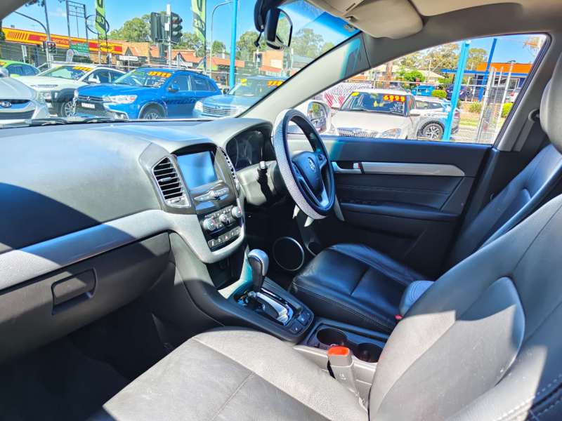 2017 HOLDEN CAPTIVA 7 LTZ (AWD), 7seats, Top of the range, $ 8999 Nice suv.