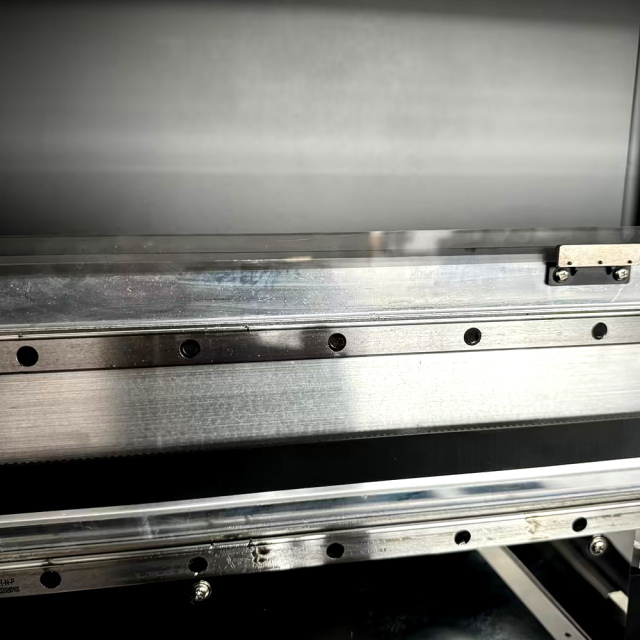 UV-H9060 — многофункциональный принтер с подъемной платформой