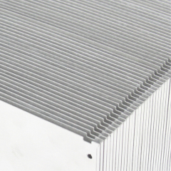 660W 穿片风冷散热器