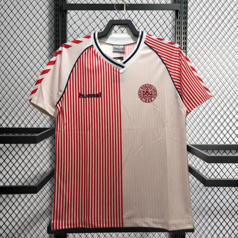 Retro 1986 Denmark Away Retro Football jersey