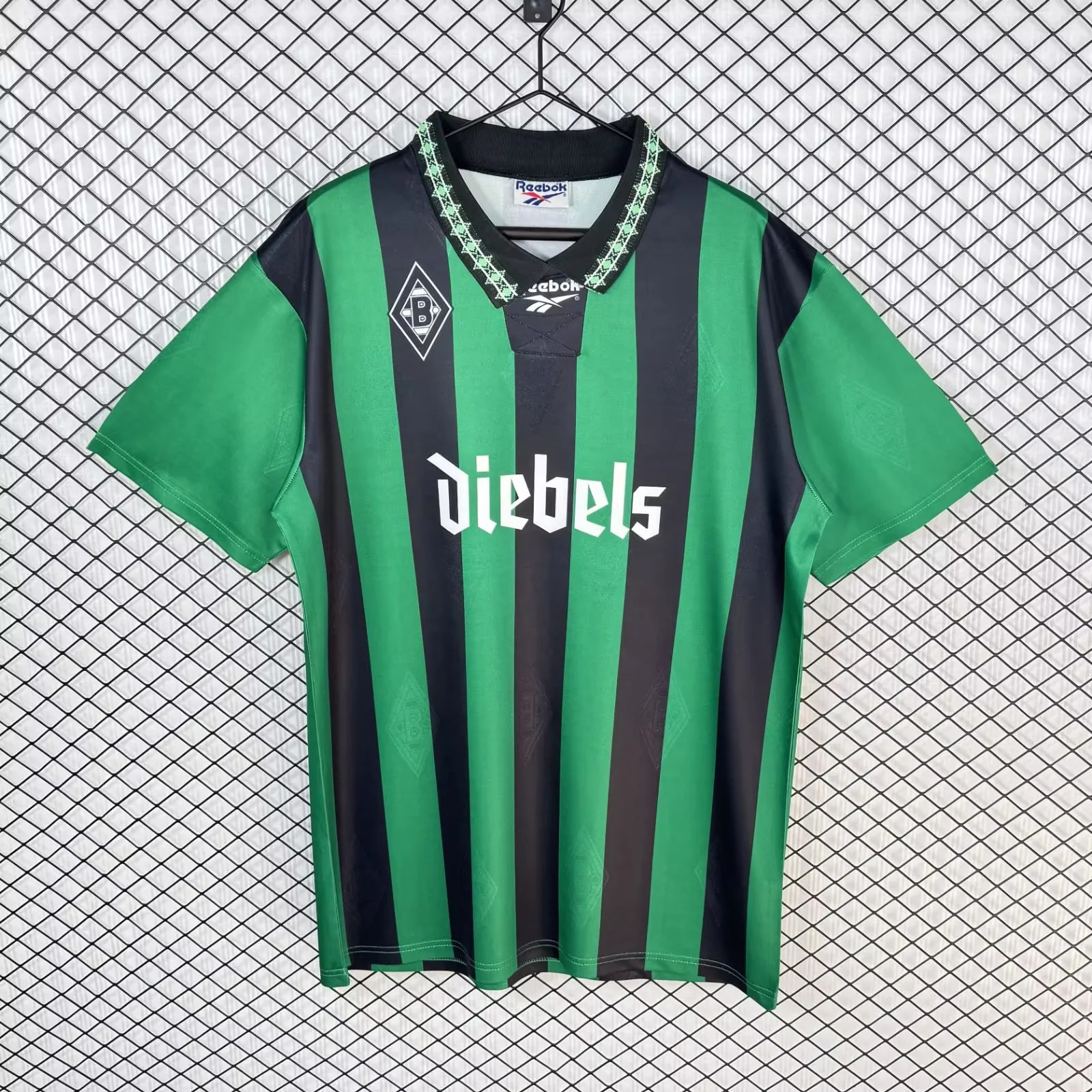 Retro 1995-96 Borussia Monchengladbach Away Retro Football jersey