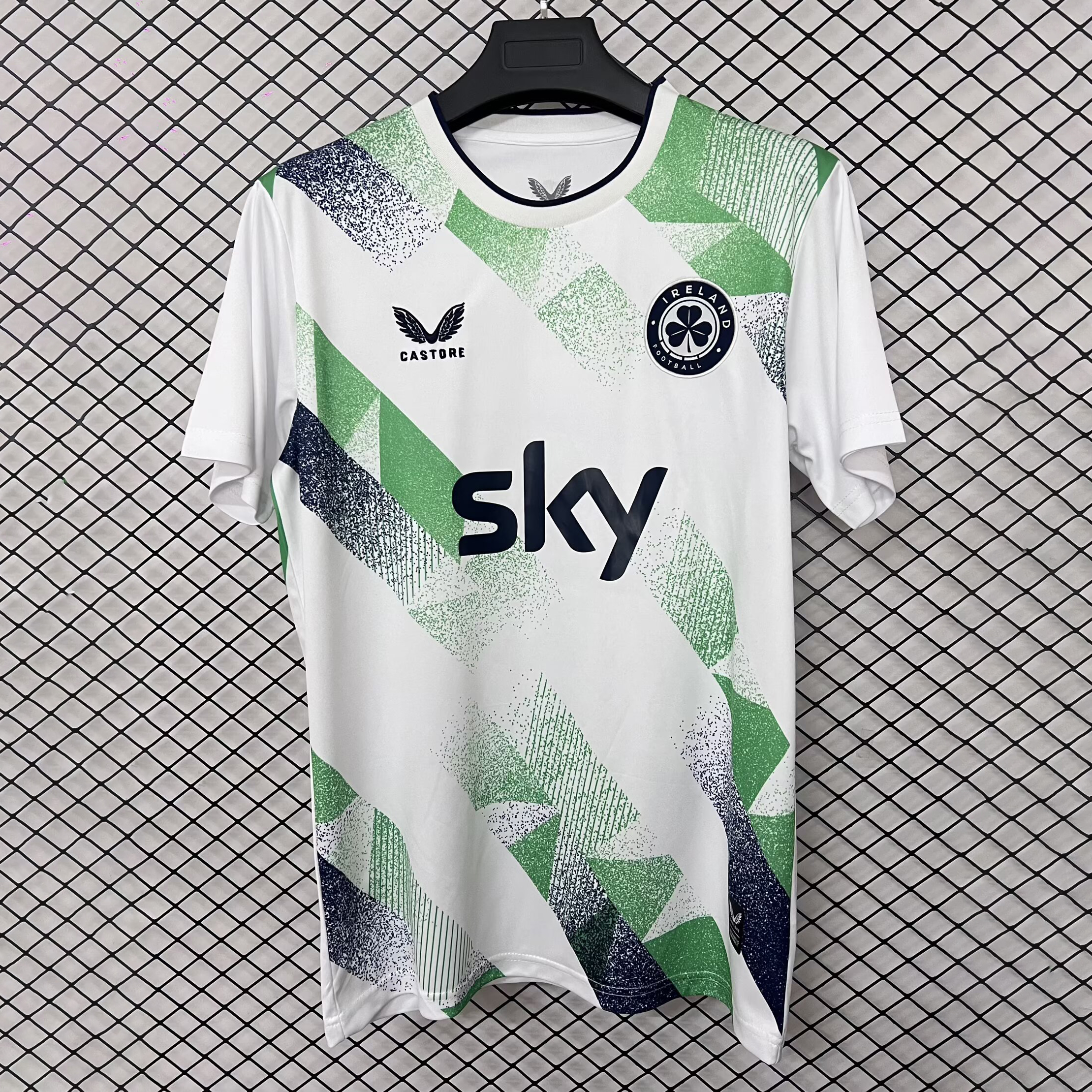2026 Republic of Ireland Away Football jersey