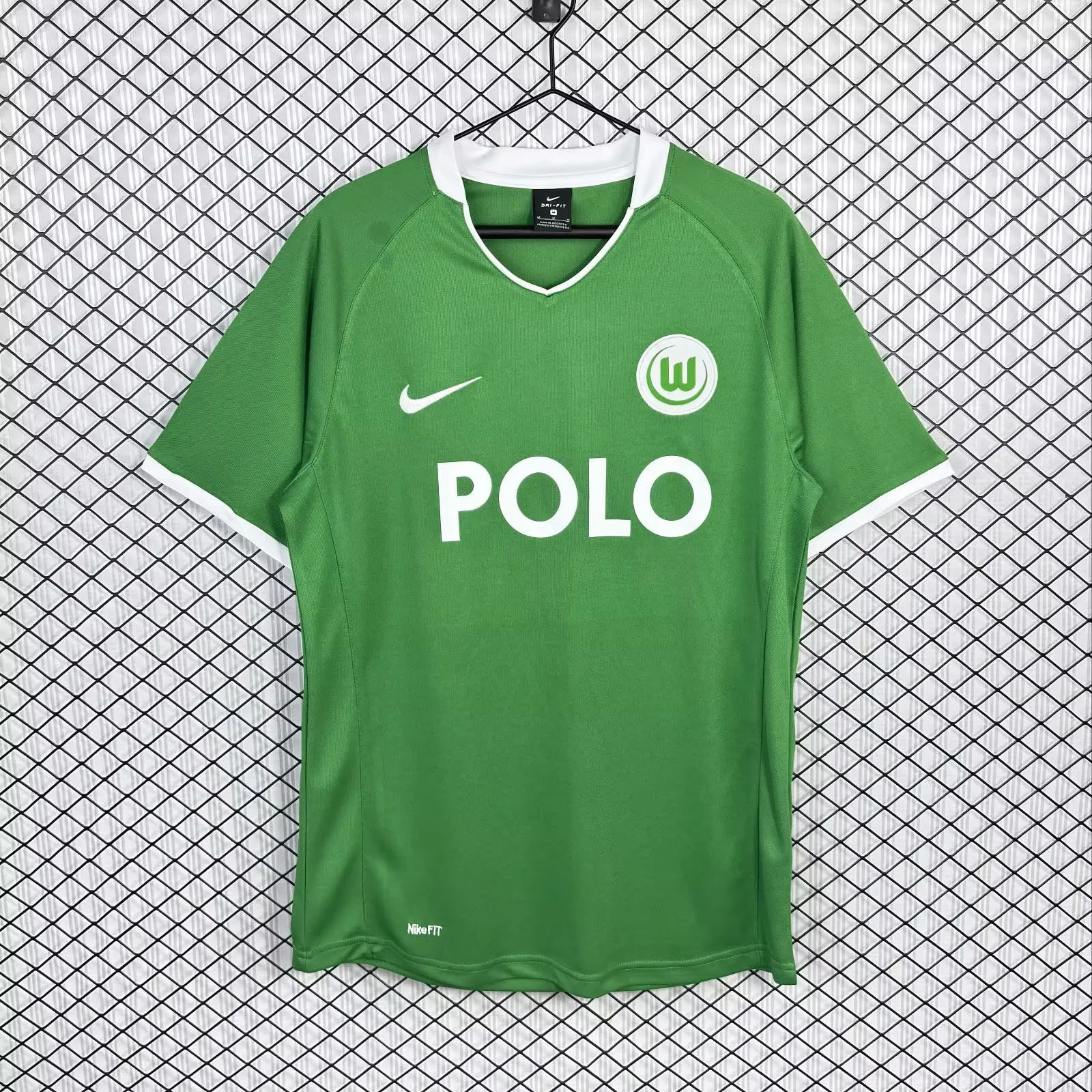 Retro 2008-09 VfL Wolfsburg Home Retro football jersey
