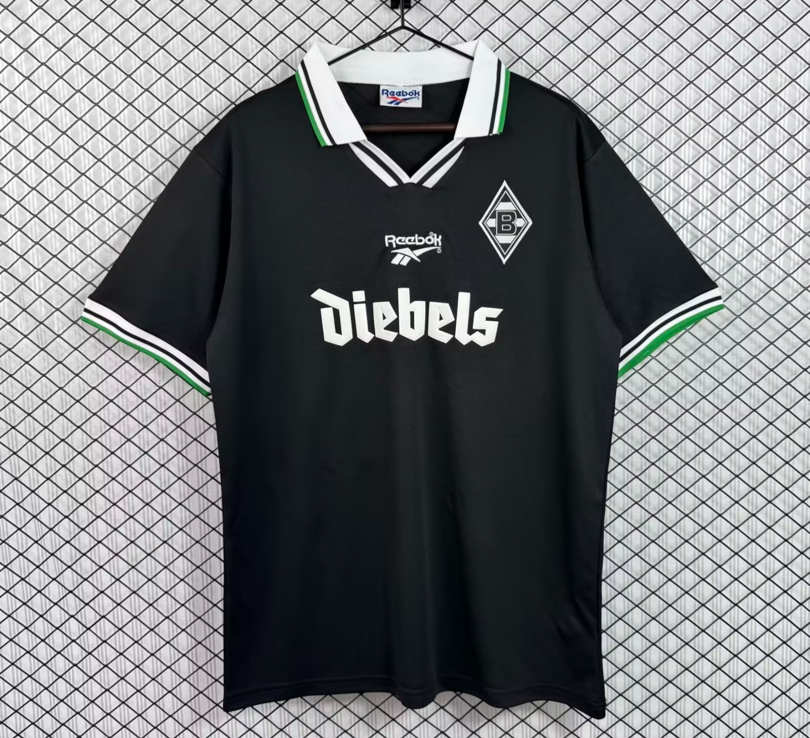 Retro 1996-97 Borussia Monchengladbach Away Retro Football jersey