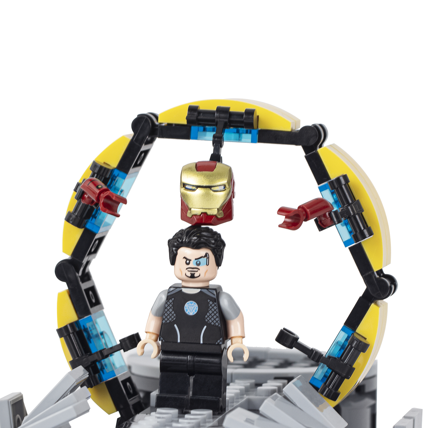 MOC1051 Movie Series 207Pcs Compatible With Tony Stark Suit-Up Gantry Bricks DIY Building Blocks Gifts Toys For Children