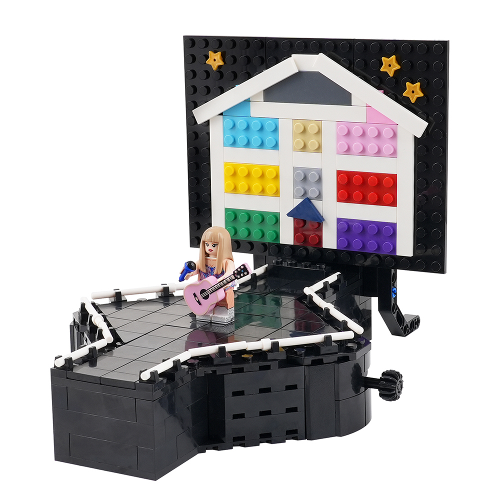 MOC1544 300Pcs The Stage Of The Moldy Times Creation Series Gifts Puzzle Figure DIY Building Block Sets Educational Toys Kids