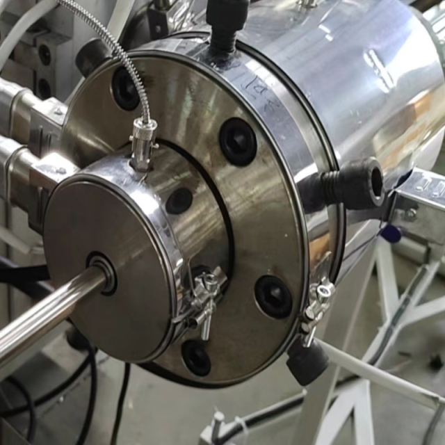 TPU steel wire winding, steel wire weaving high-pressure hydraulic hose extruder