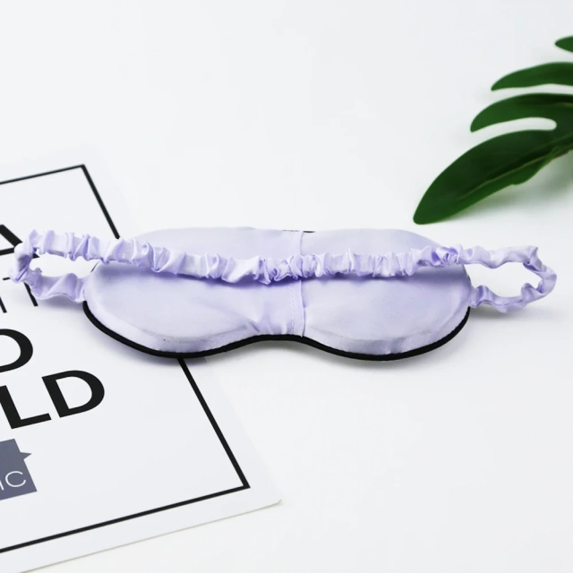 冷気と熱を遮断するソフトで通気性のあるリラックスできるゼロプレッシャーナイト目隠しアイカバー睡眠マスク、ジェルパック付き