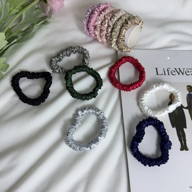 小さいサイズのサテンシュシュ 1cm スリムサイズのヘアシュシュ サテン伸縮性ヘアタイ