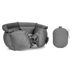 収納と膨らませに便利なシリコンポーチ付きのポータブルインフレータブルU字型トラベルネックピロー