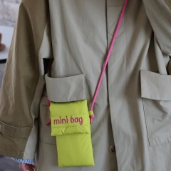 Custom Small Crossbody Phone Bag Lightweight Mini Shoulder Mobile phone Purse with Zipper Closure Short Wallet  for Women