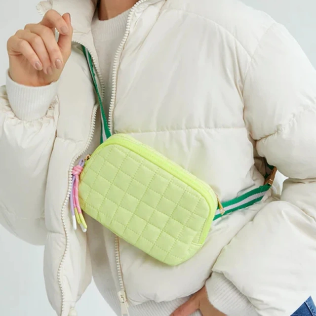 Quilted Sling Bag Sewing Pattern Water-Proof  Waist Bag for Running Zipper Closure
