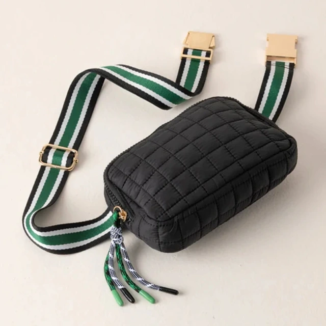 Quilted Sling Bag Sewing Pattern Water-Proof  Waist Bag for Running Zipper Closure