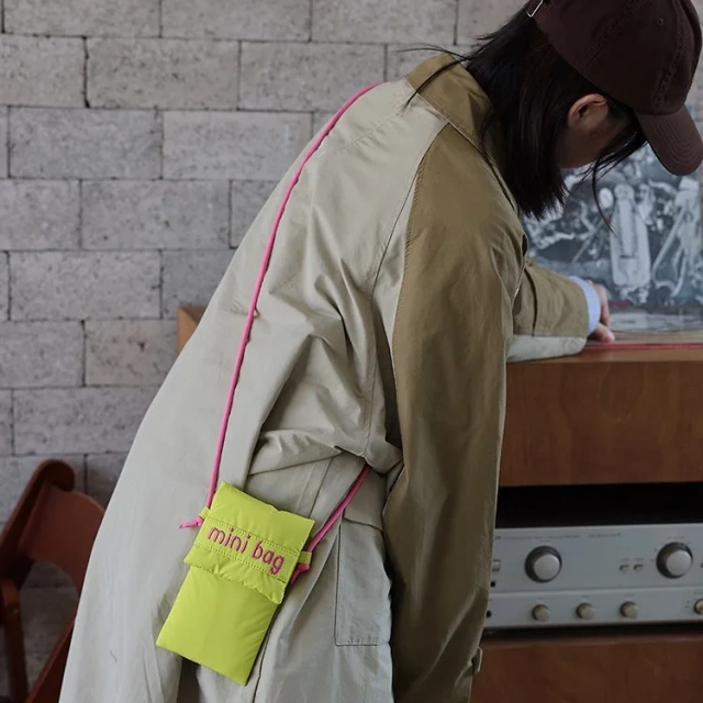 Custom Small Crossbody Phone Bag Lightweight Mini Shoulder Mobile phone Purse with Zipper Closure Short Wallet  for Women