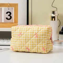 Korean Style Personalized Luxury Pink Bow Cosmetic Bag with Zipper Closure Soft Fashion Style Case for Travel Beauty Makeup