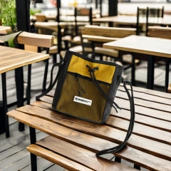 Hong Kong Style Neutral Collection Lady's New Fashionable Drawstring Shoulder Crossbody Bag Large Capacity Messenger Bag