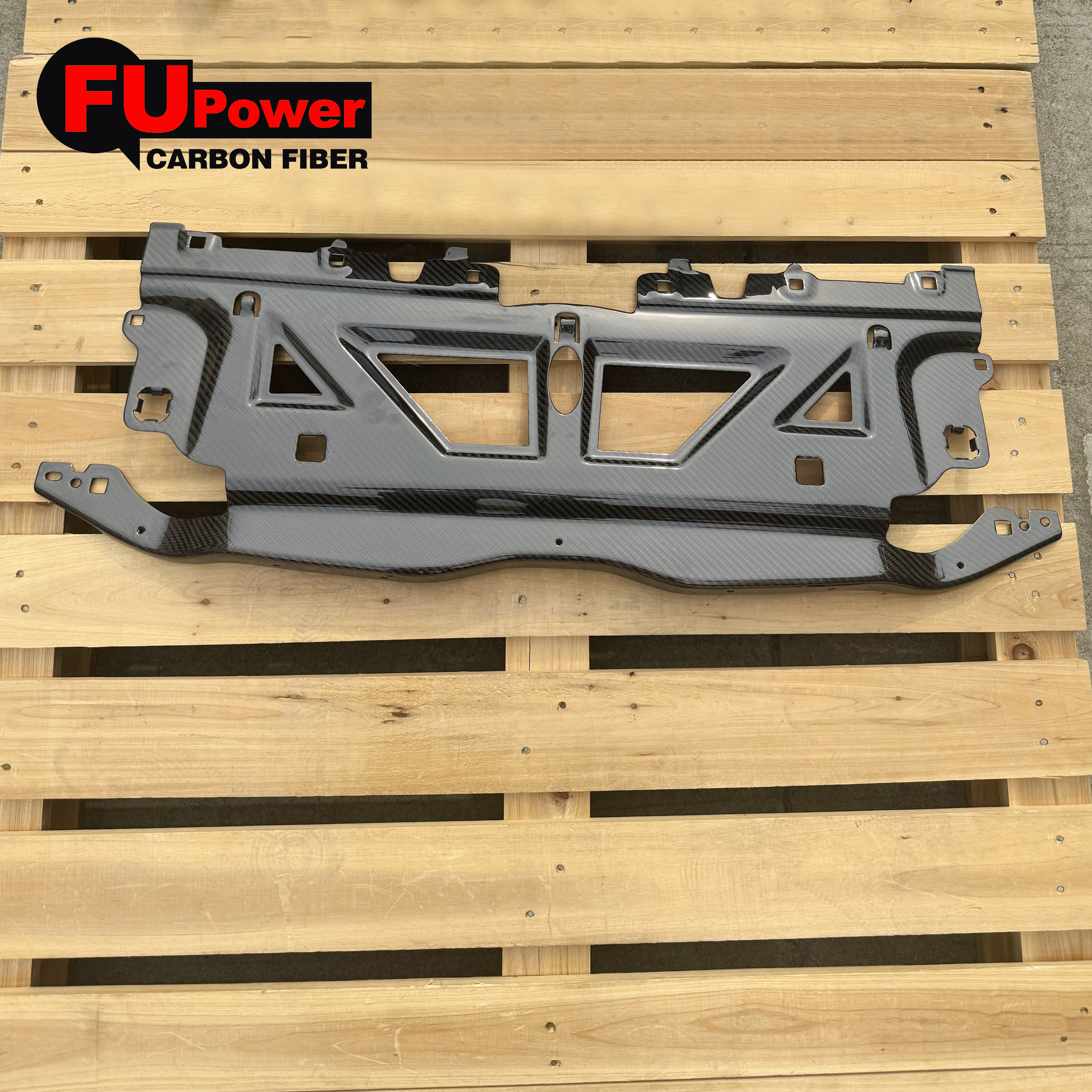 Dry Carbon Fiber Cooling Shroud for BMW M3 M4 G80 G82 S58 Radiator Cover