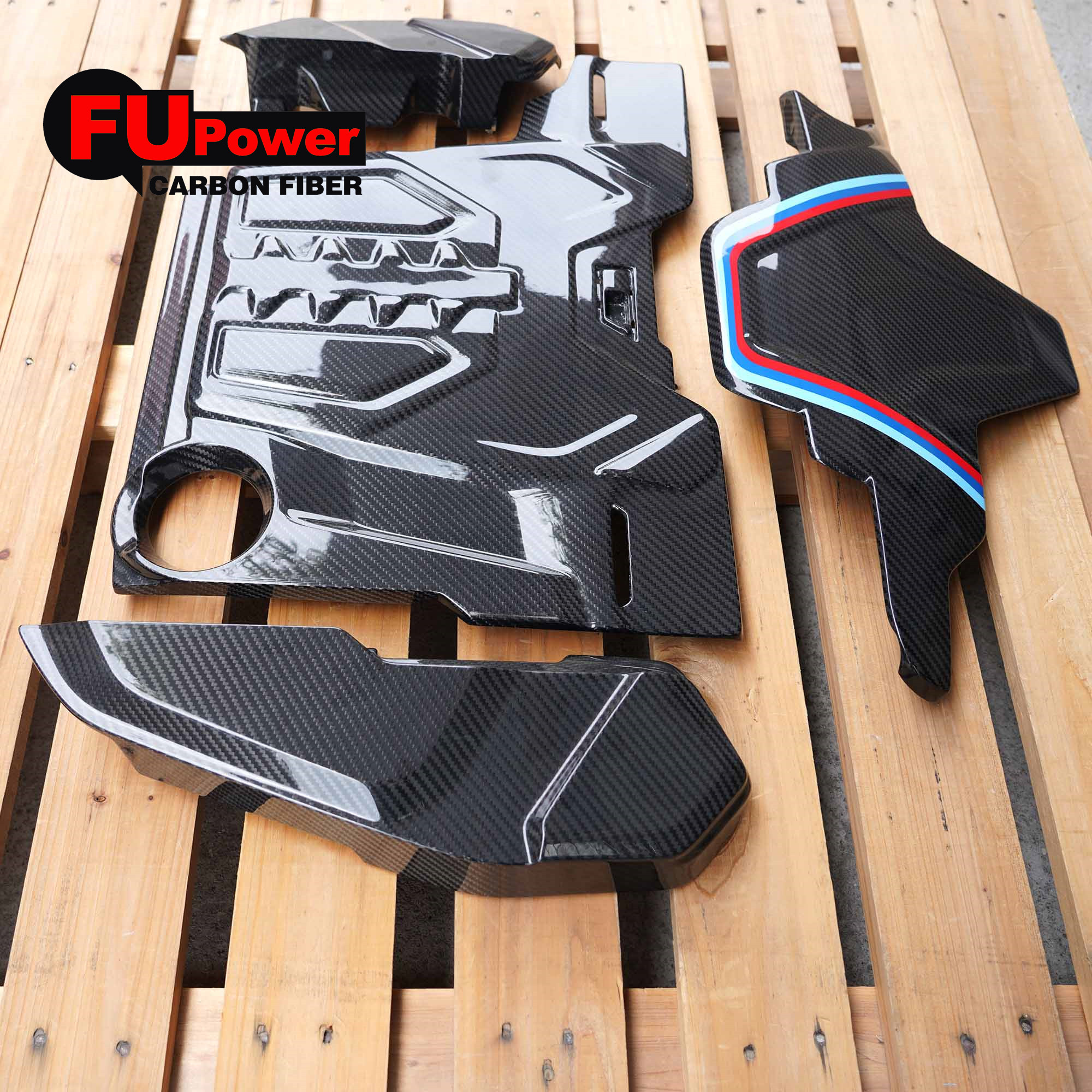 Carbon Fiber Factory For BMW F90 M5 Engine Compartment Dry Carbon Trim Cover
