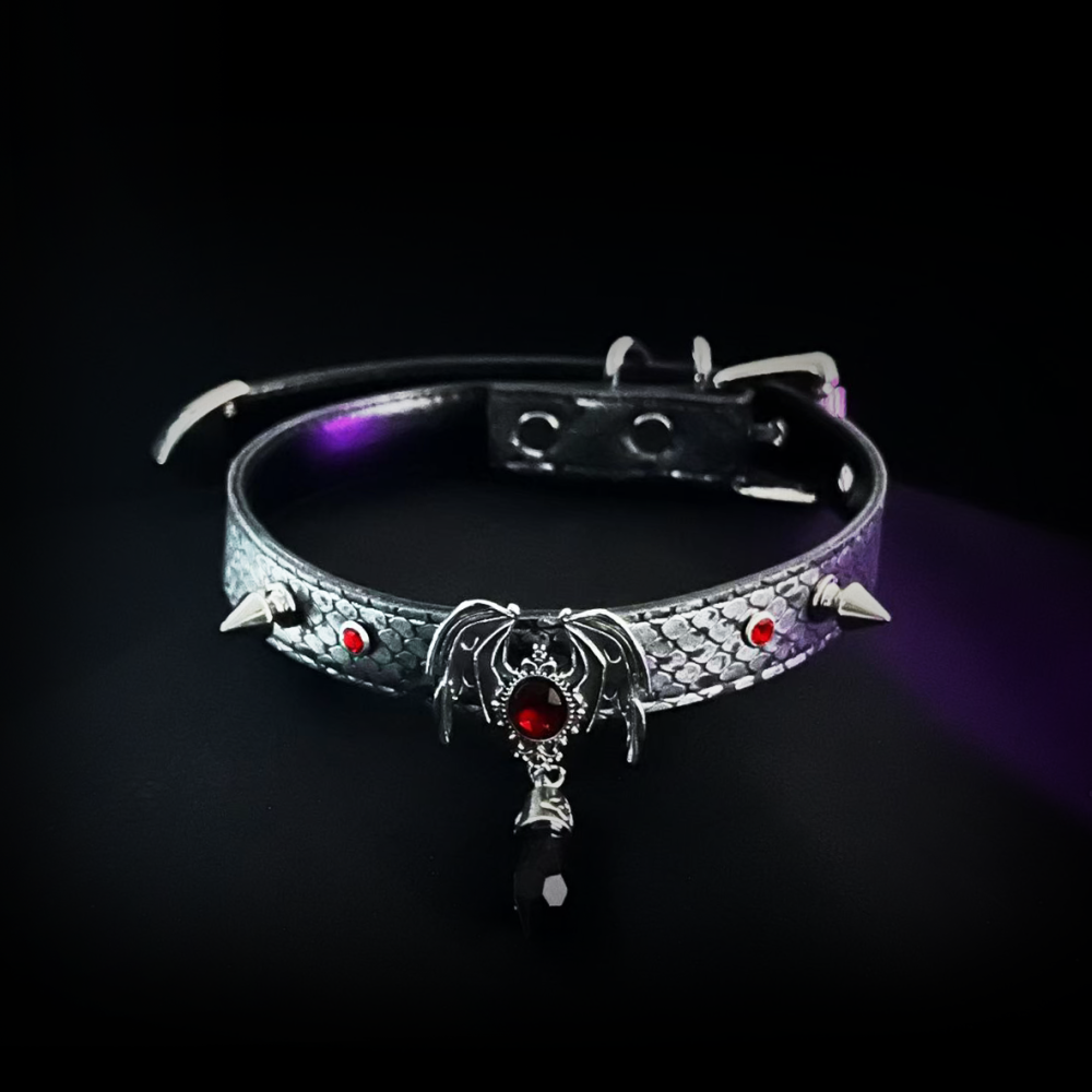 Dark Wings Collar