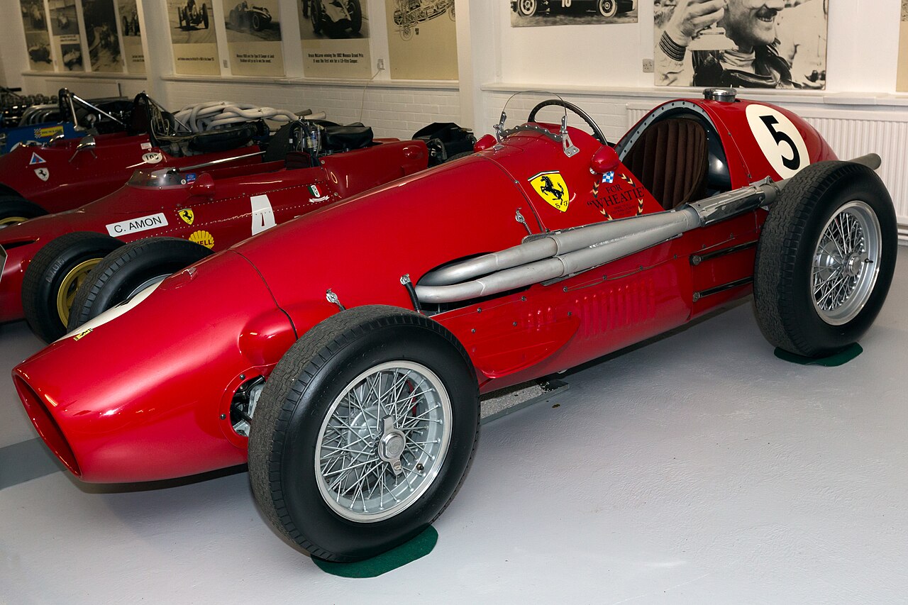 The reobrix ferrari 500 is inspired by the real prototype Ferrari Tipo 500.