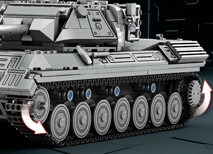 The tracks of the Leopard 1 tank can be moved.