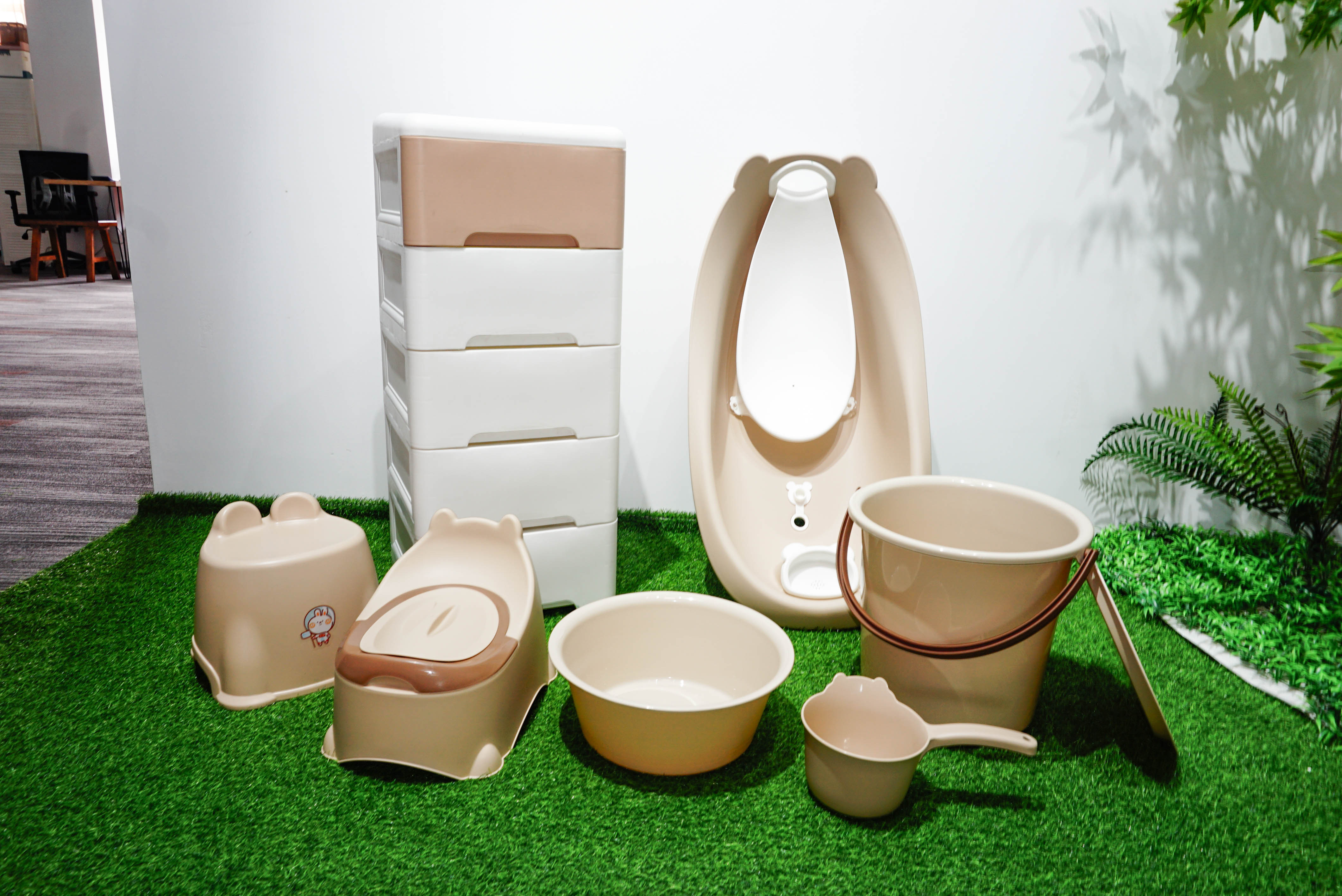 PP material plastic thickened baby bath product set