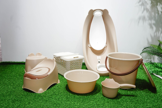 PP material plastic thickened baby bath product set
