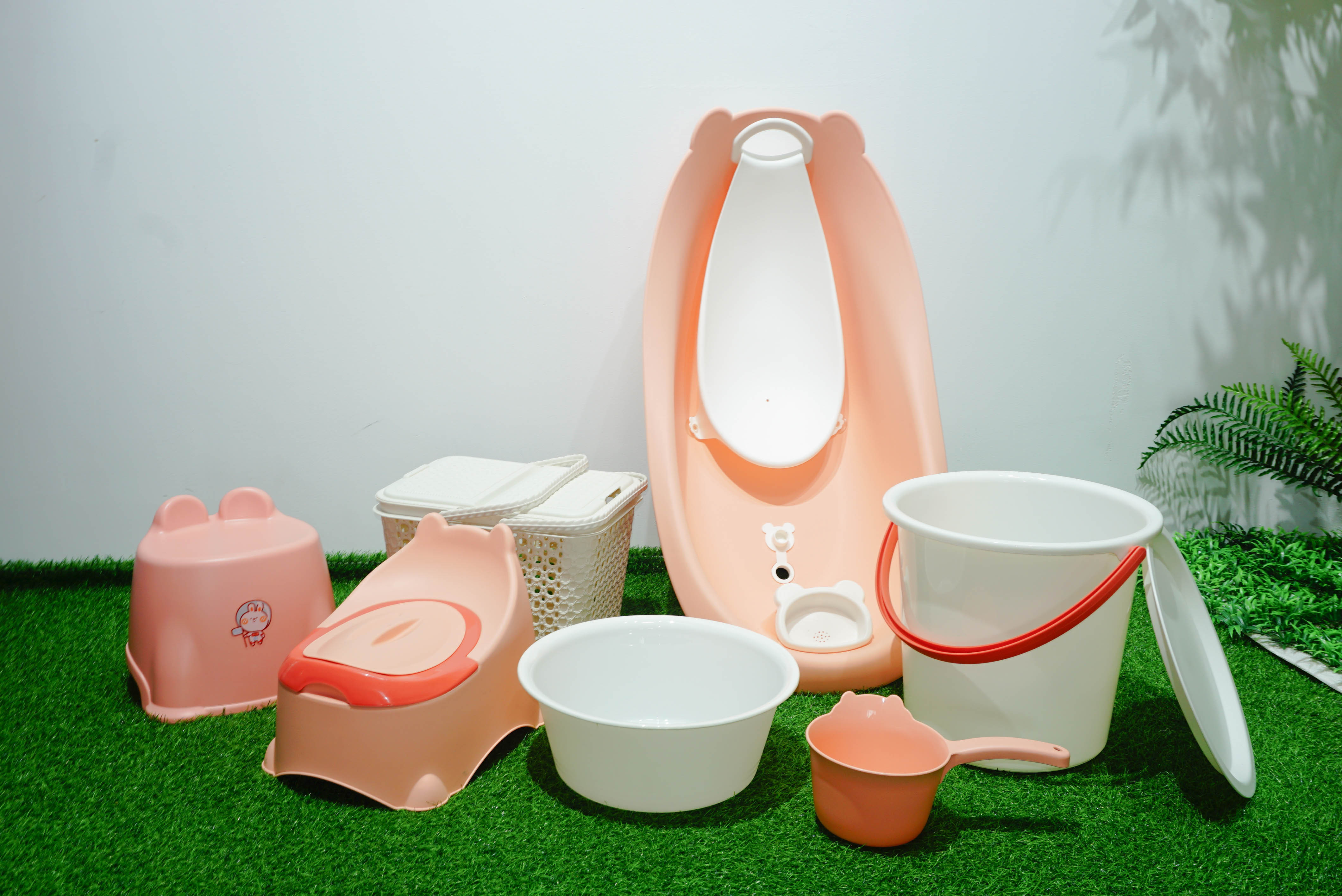 PP material plastic thickened baby bath product set